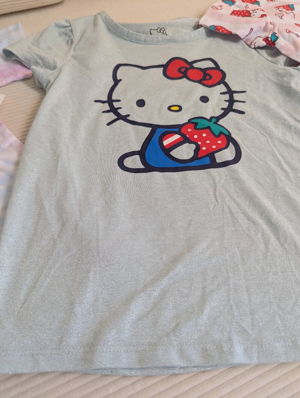 Hello Kitty Tee Bundle - Picture 3 of 5